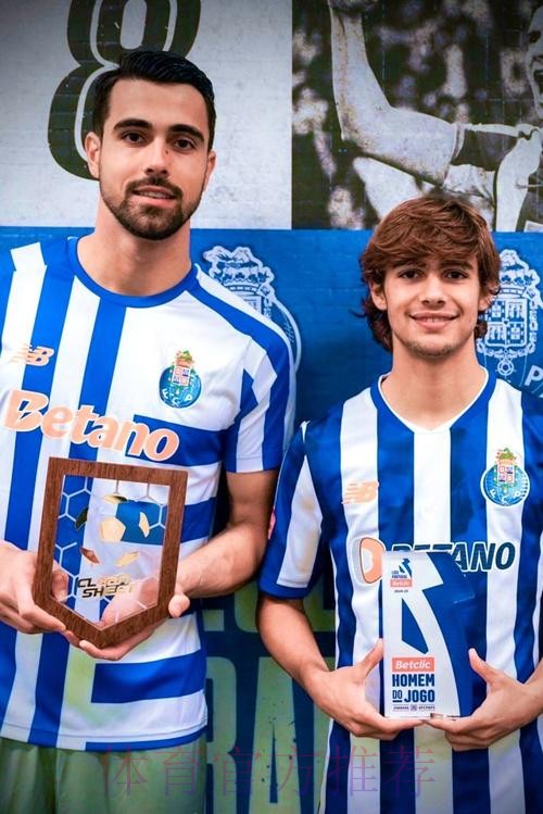 恶劣？4000万葡国门飞踹18岁新星！队友看呆，更衣室震怒：开除他